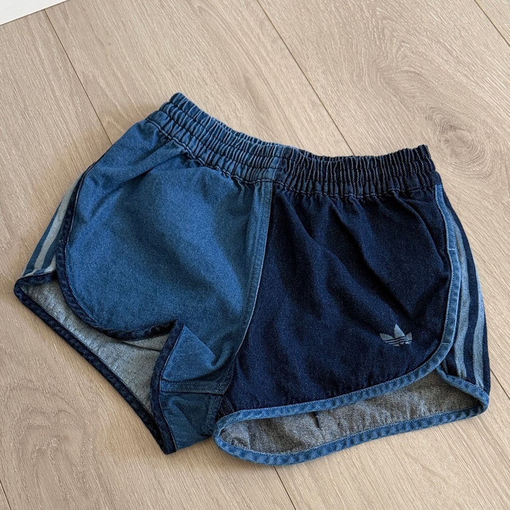 adidas Denim Hooded Pullover Jacket with matching size S matching shorts - Picture 6 of 10